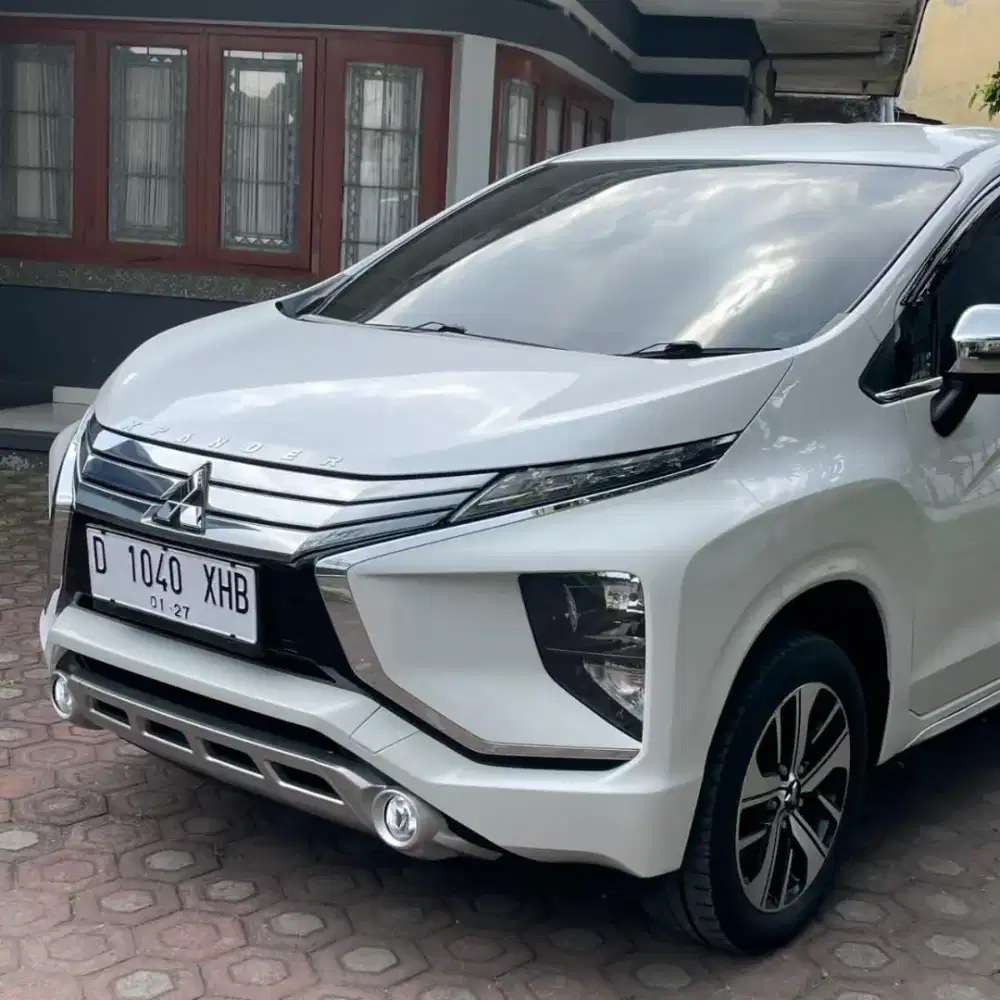 Mitsubishi Xpander Ultimate 1.5 AT 2017 PUTIH Istimewa