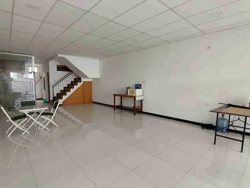 Disewakan Rumah Kantor Siap Huni di Turangga