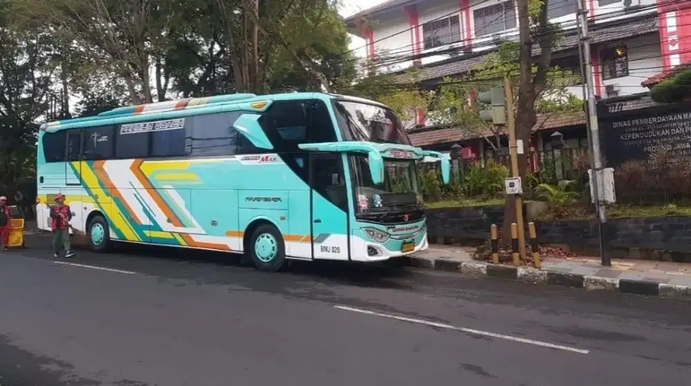 Di Jual Big Bus Pariwisata