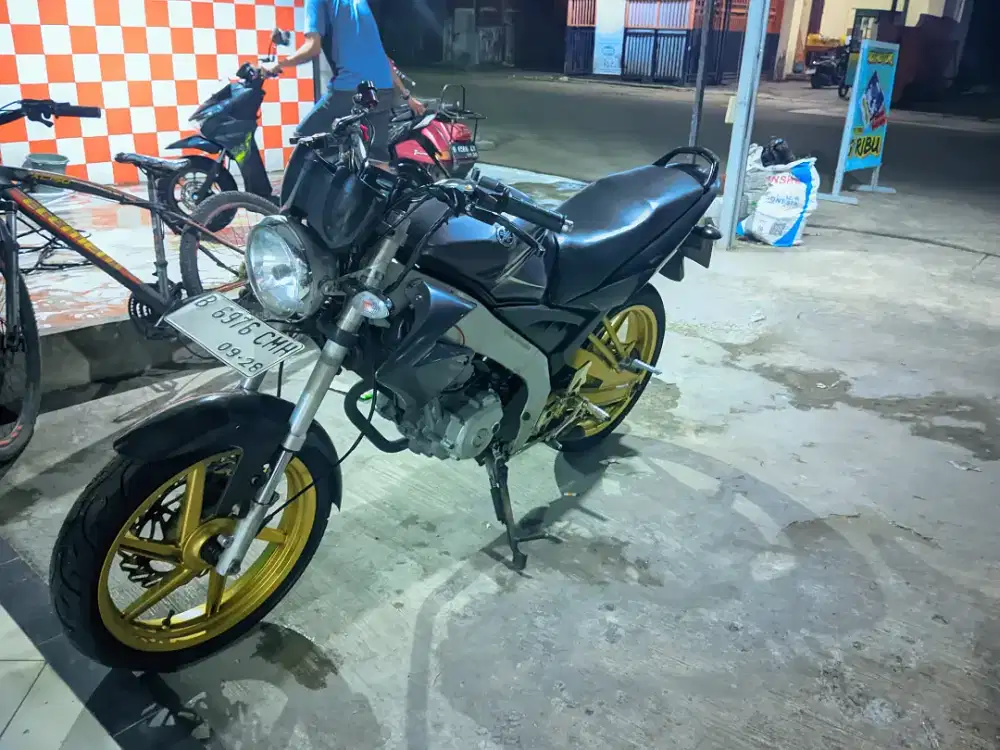 Motor Vixion old 2008