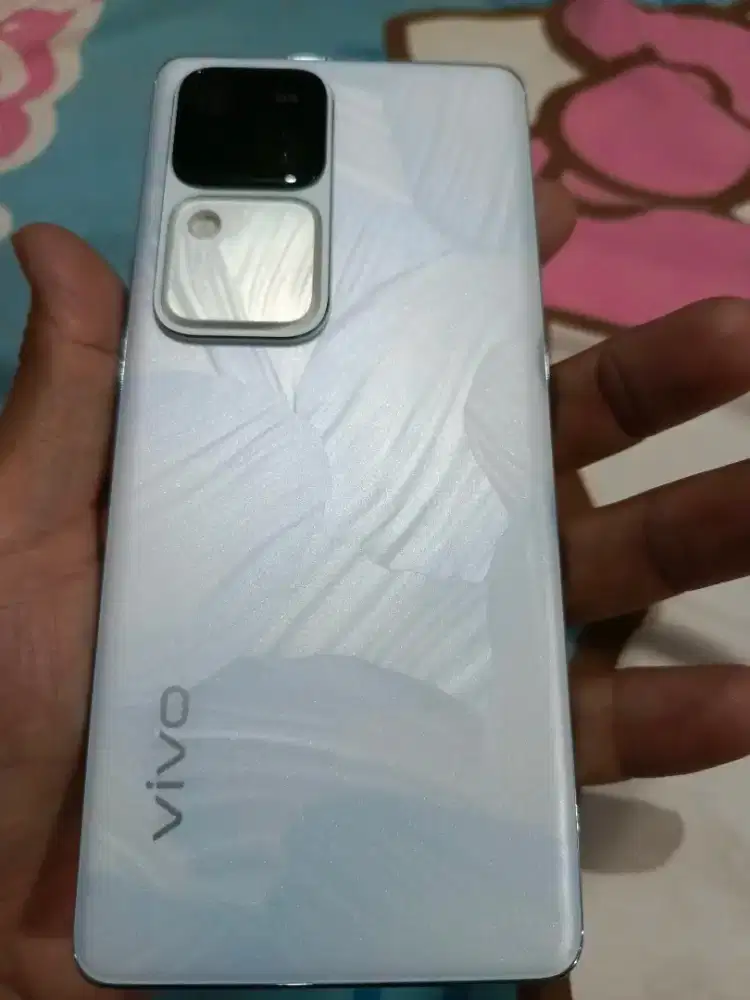 Vivo v30 like new