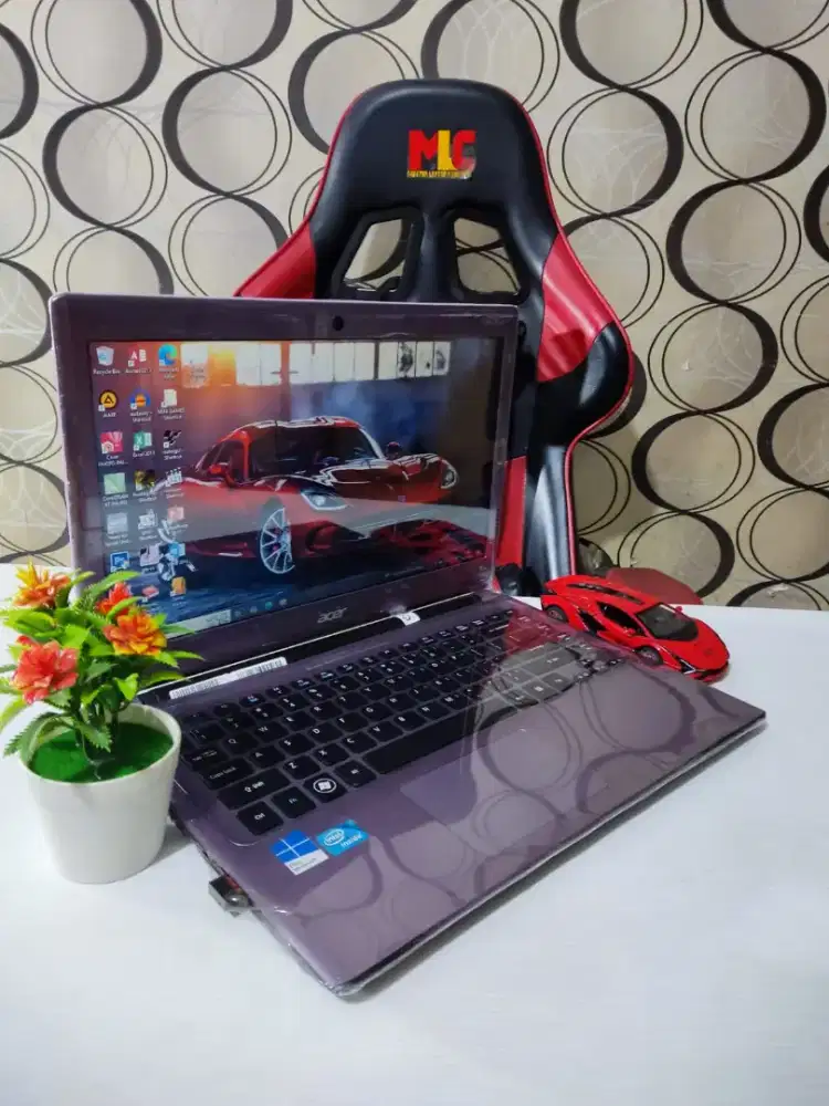 SLIM Acer Aspire V5-431  [RAM 8GB/SSD] ex Cute girl