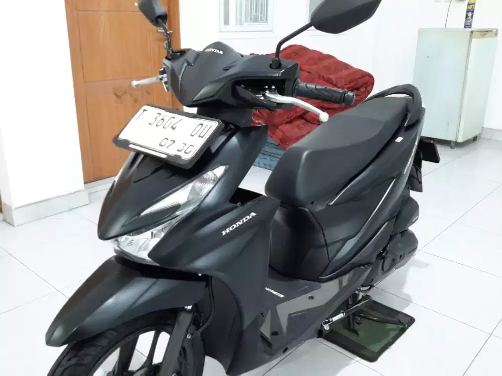 Beat deluxe smartkey (remote) 2025 bln 7 total km 3.000 bekas berkelas