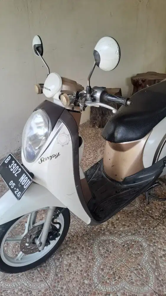 DIJUAL CEPAT MOTOR SCOOPY KARBU 2014