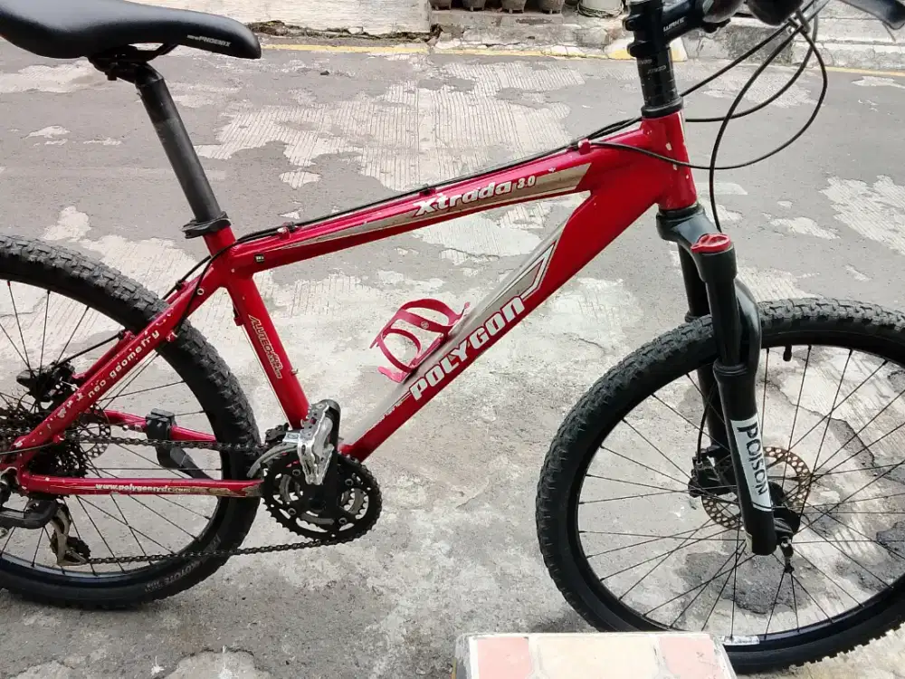 Sepeda MTB Polygon xtrada