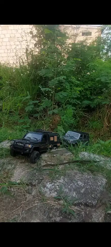 Dijual 2 rc RC MN128 dan MN82S