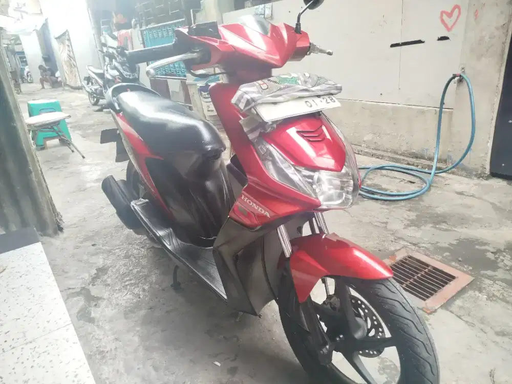 Honda Beat karbu merah 2008 SS lengkap