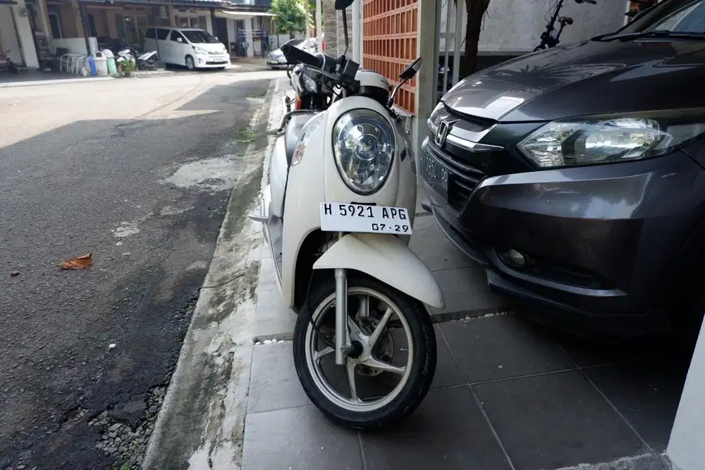Honda Scoopy 2014