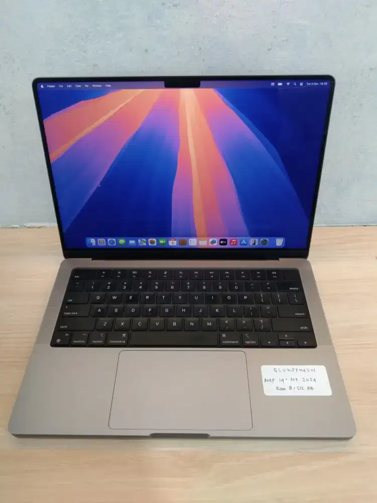 MacBook Pro M3 (14-inch) | Ram : 8/512 GB