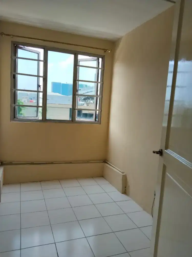 Disewakan Apartemen Wisma Gading Permai, unfurnished,lokasi strategis
