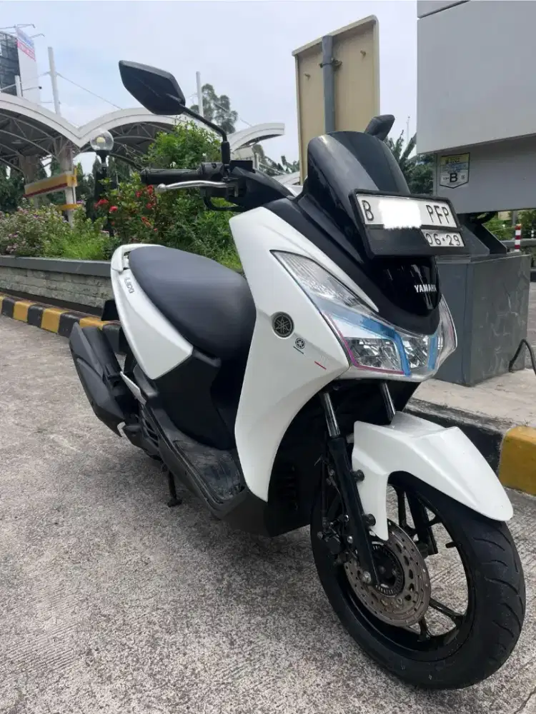 Yamaha Lexi 125 2018 Warna favorit putih