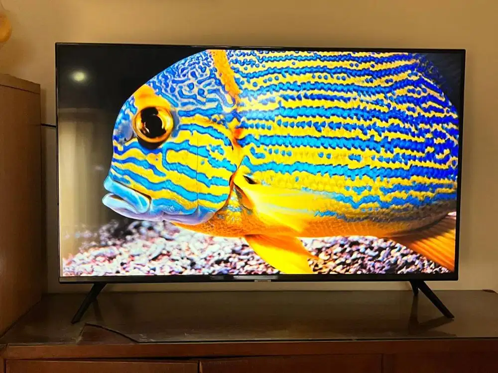 Samsung Smart TV 43 Inch AU7002 – 4K UHD, Mulus & Fullset