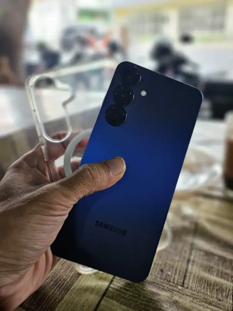 Samsung s25 plus normal