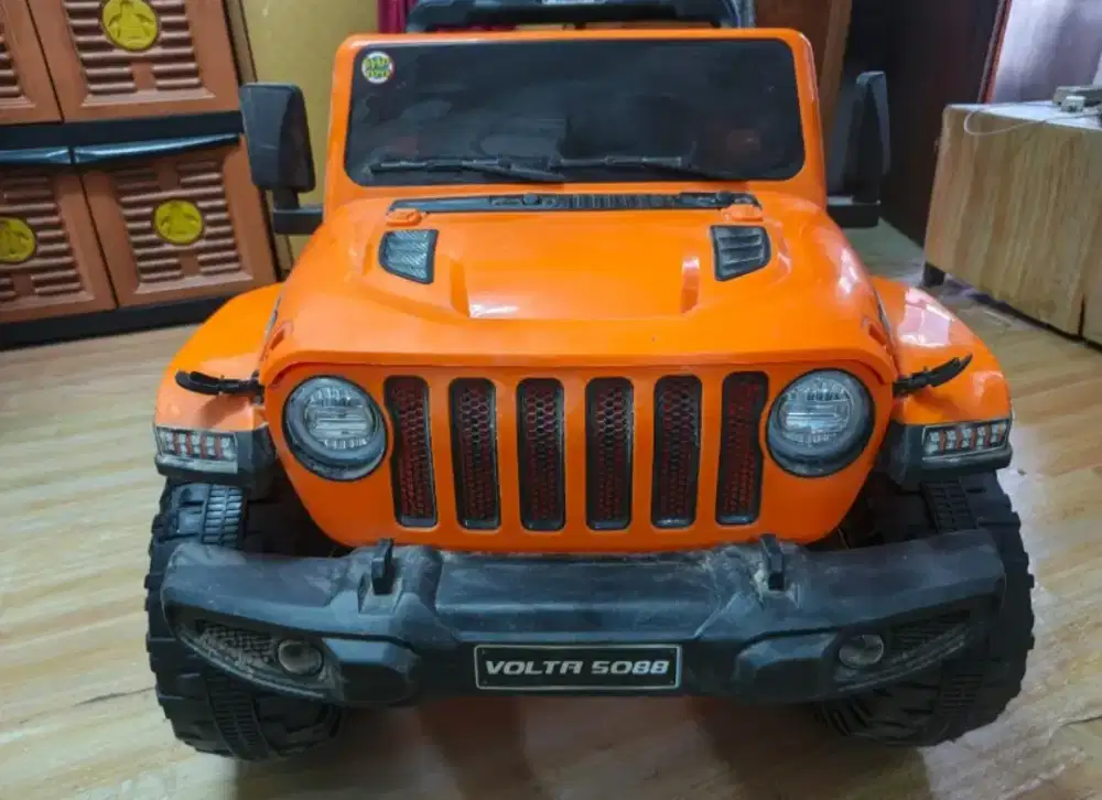 BARU Mainan Anak Mobil Aki Jumbo Jeep Normal Mulus Murah Remote Remot