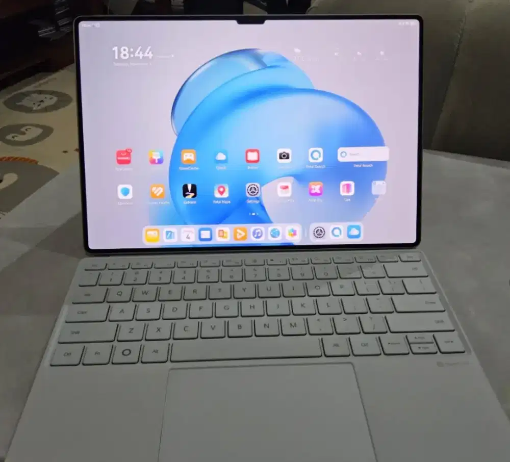 Huawei Matepad Pro 12.2. Like New! Garansi Panjang. Pemakaian 2 Bulan