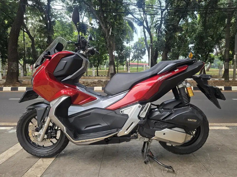 DP MINIM 2JTA CASH KREDIT HONDA ADV 150 CBS ISS THN 2021 PAJAK IDUP