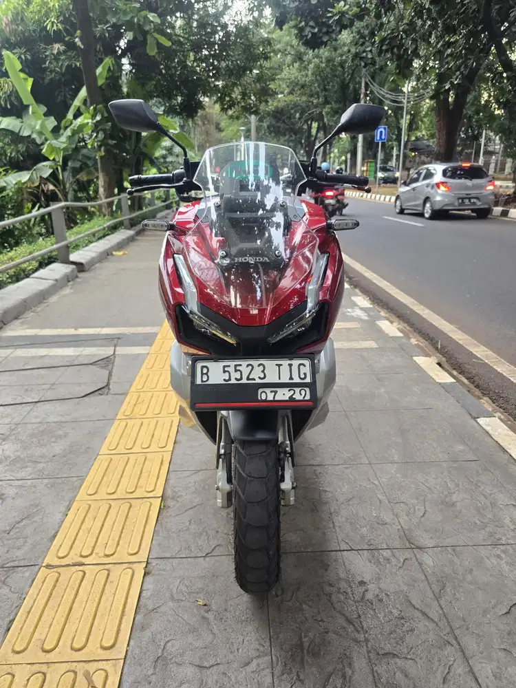 DP MINIM 2JTA CASH KREDIT HONDA ADV 150 CBS THN 2021 PAJAK IDUP