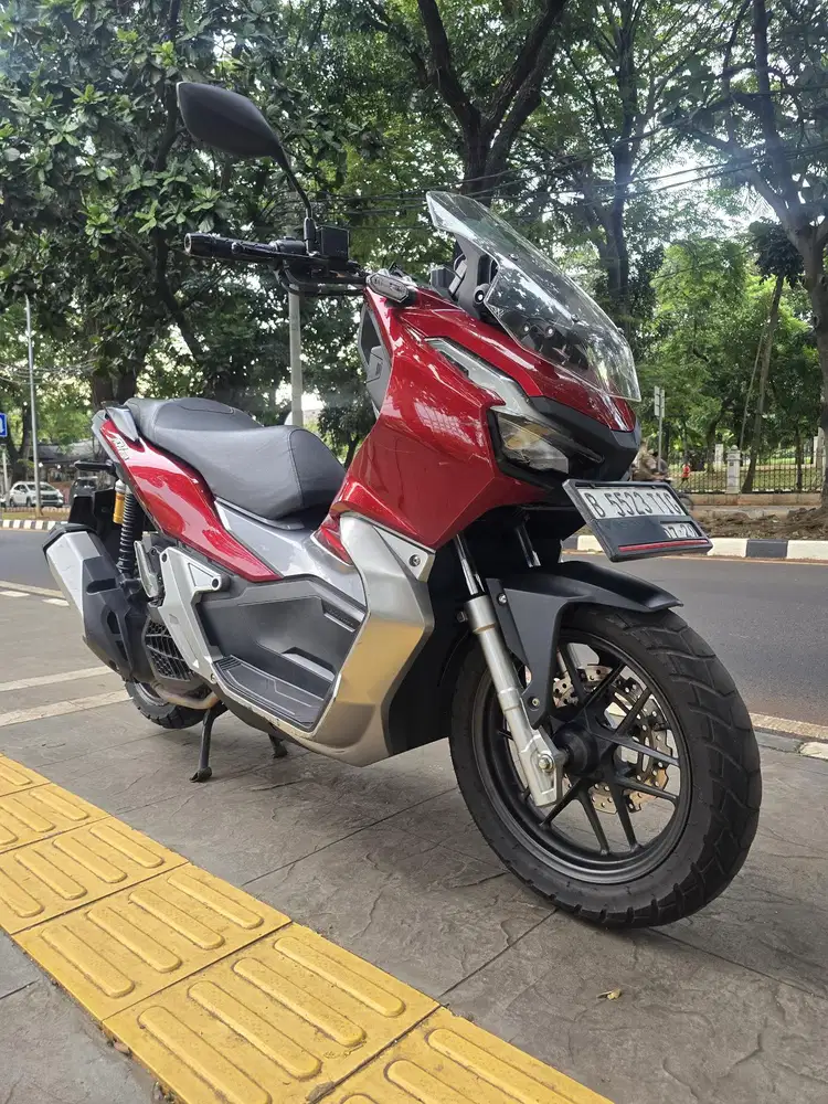 DP MINIM 2JTA CASH KREDIT HONDA ADV 150 CBS ISS THN 2021 PAJAK IDUP