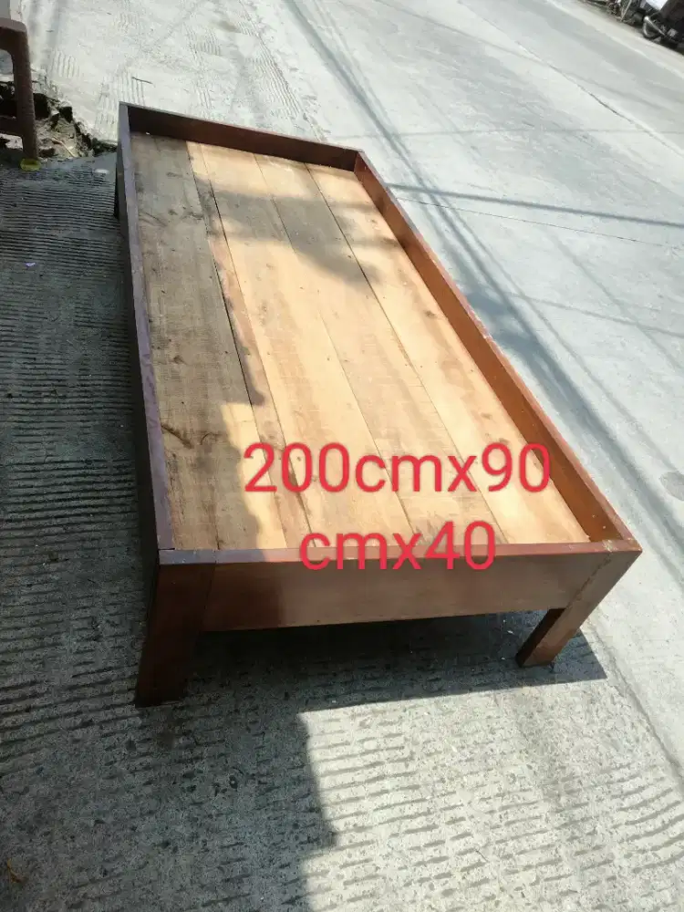 Jual borongan dipan n lemari kos2'an