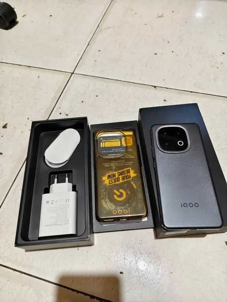 Iqoo 13 12/256gb alpha