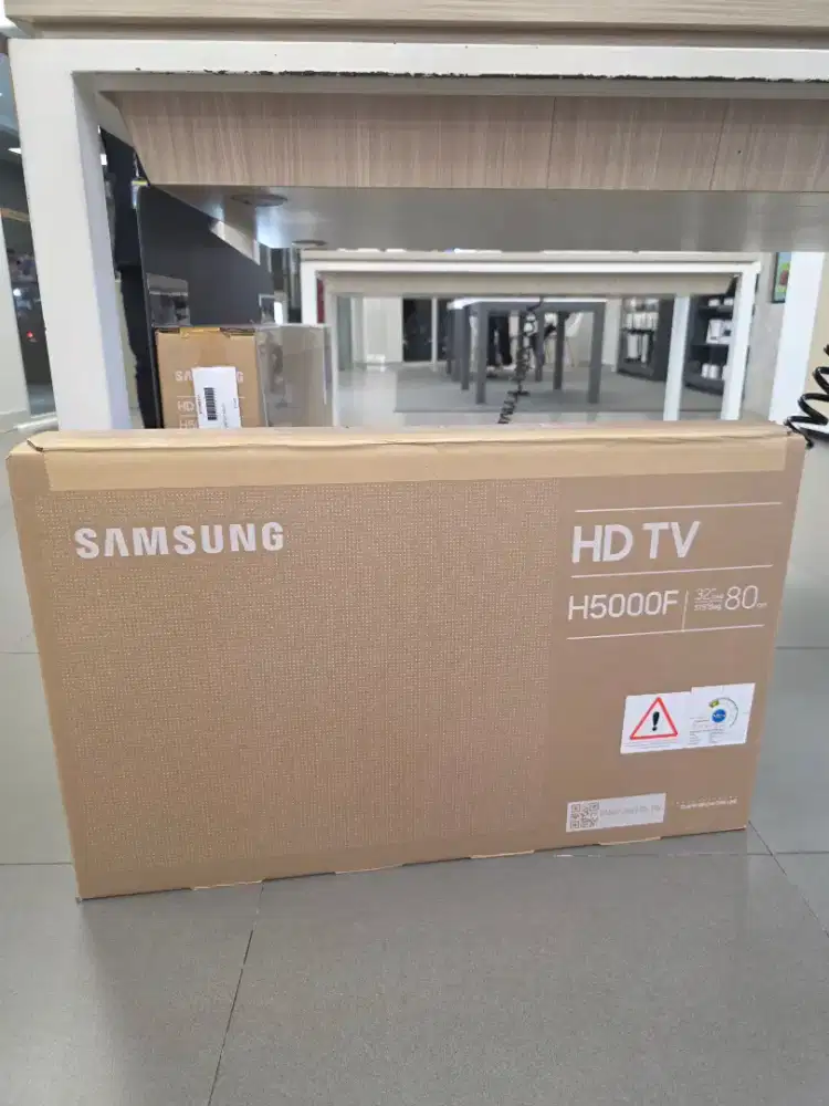 Dijual Samsung Smart TV 32 inch kondisi NEW / BARU gress