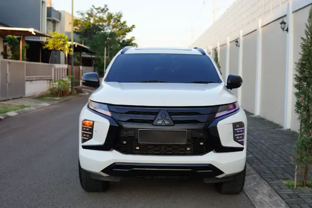 Mitsubishi Pajero Dakar 4x2 AT Turbo (D) Nopil Full Ori