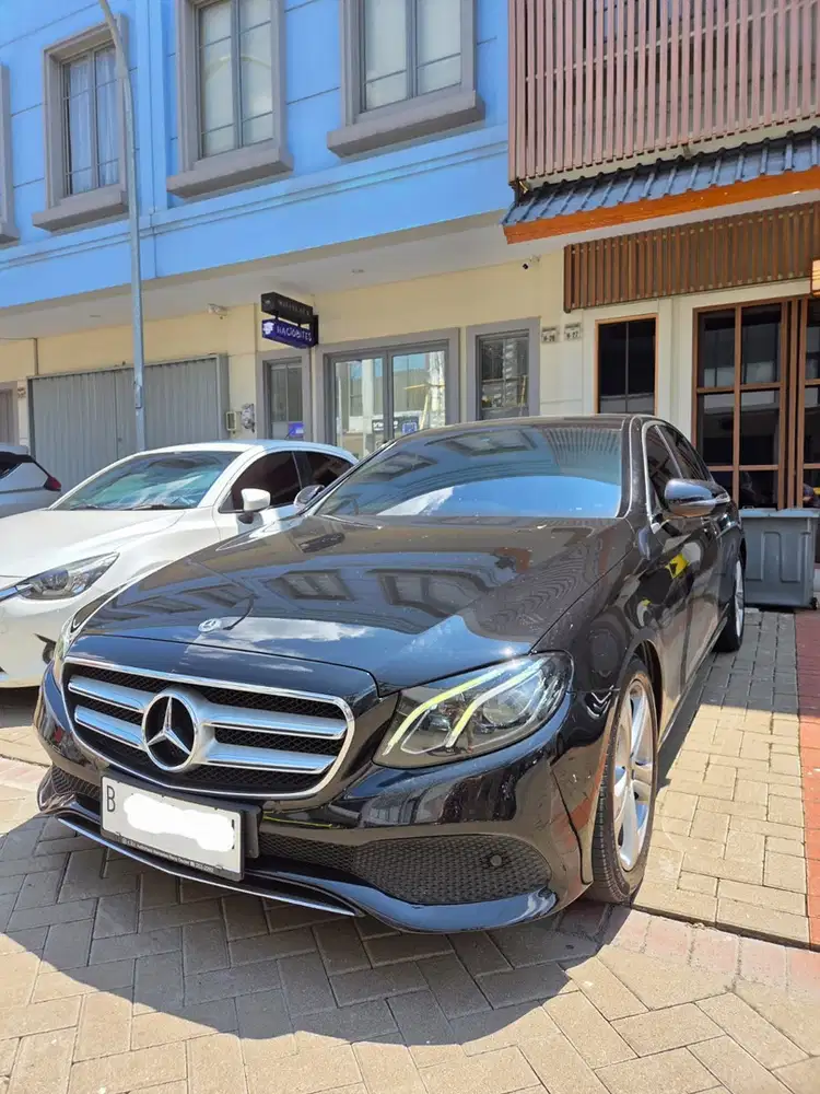 MercBenz E250 2017 KM43.000 Simpanan Speedodigital