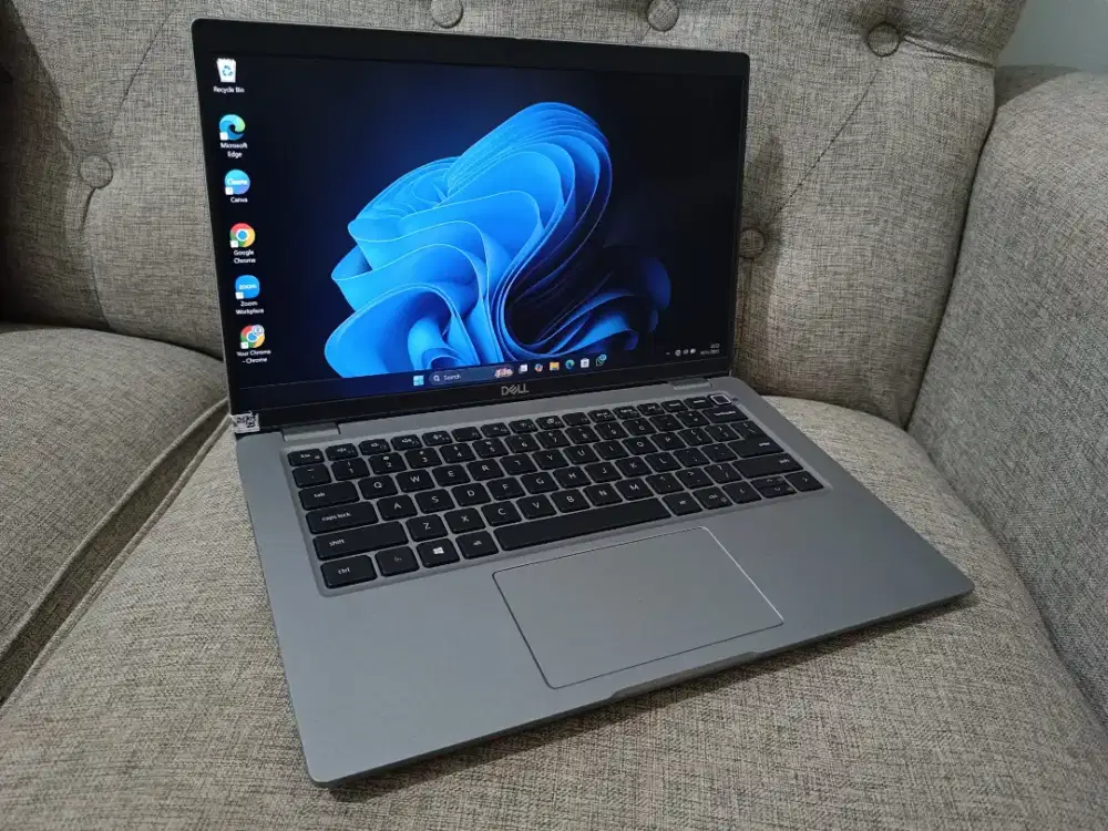 Laptop Dell Core i7 Gen 11 RAM 16GB SSD 512GB