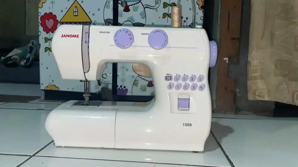 Mesin jahit portable