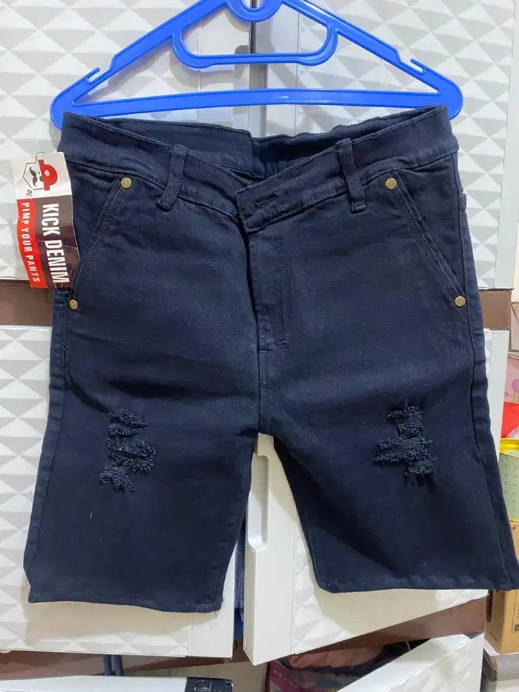 Celana bawahan jeans pendek pria size 30 hitam black sobek sobek murah