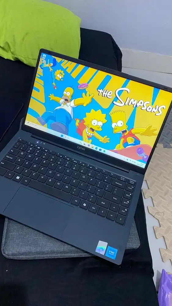 LAPTOP ZYREX L-BOOK INTEL CELERON