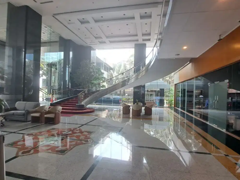 Sewa Ruang Usaha Untuk Coffee Shop Luas 90 m2 di SCBD, Unit Terbatas