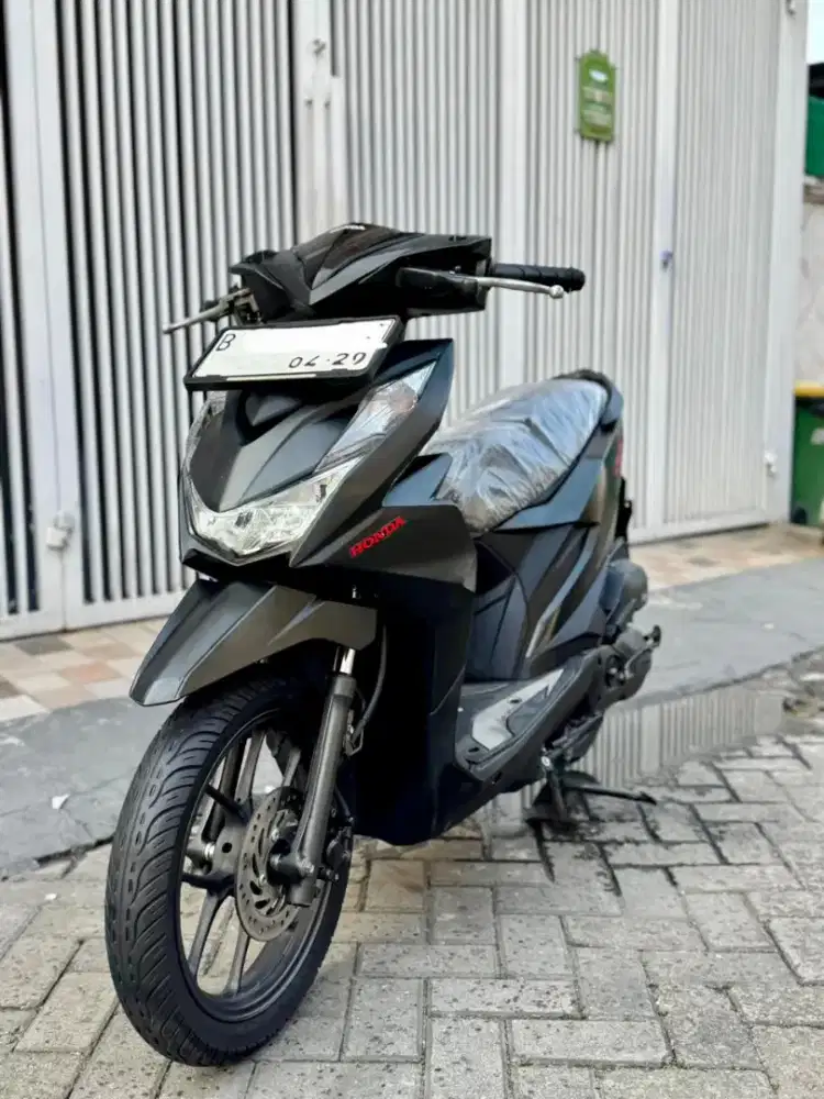 KM 1000, BEAT DELUXE HITAM 2024 PAJAK BULAN 05-04-25