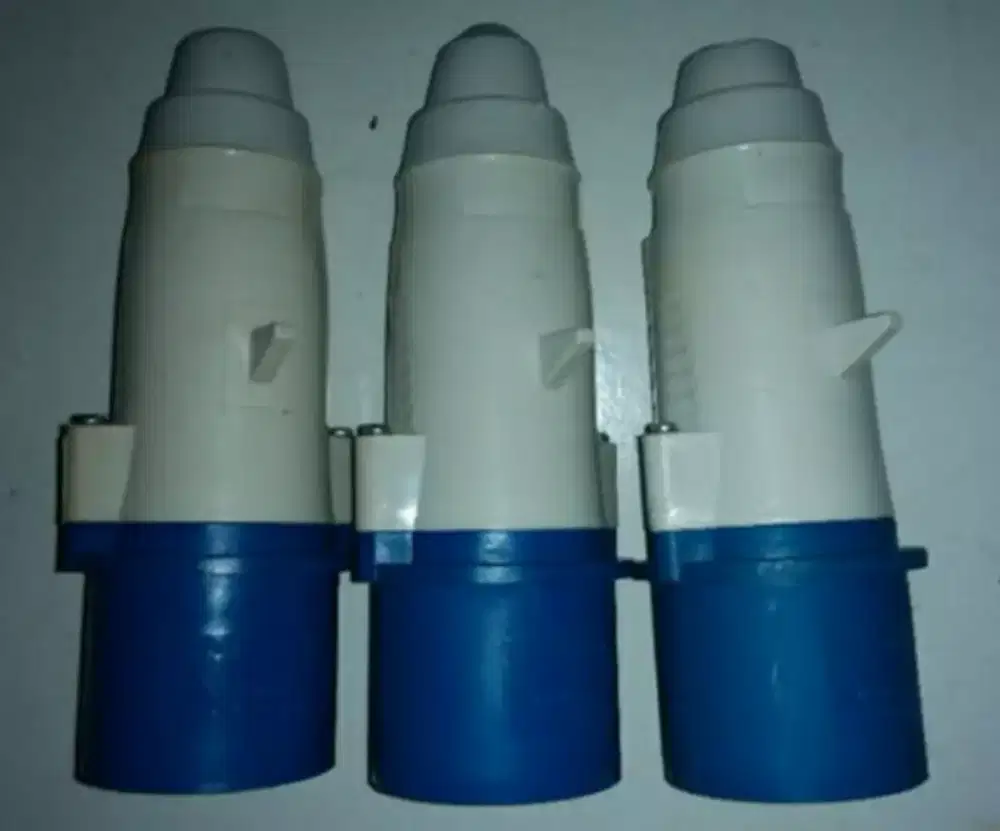 Plug legrand 32a 3pcs seken