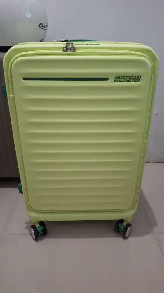 Koper American tourister