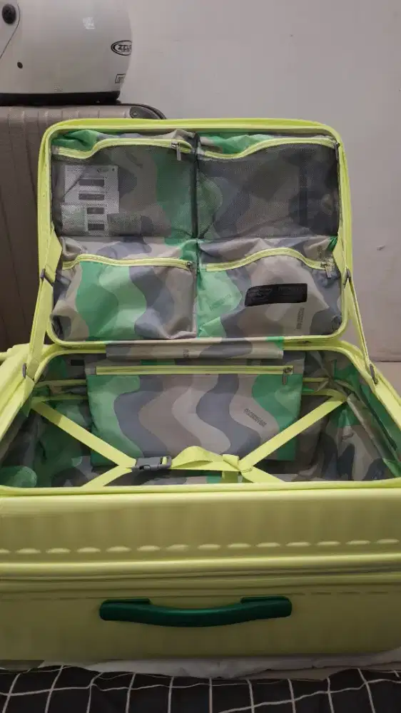 Koper American tourister