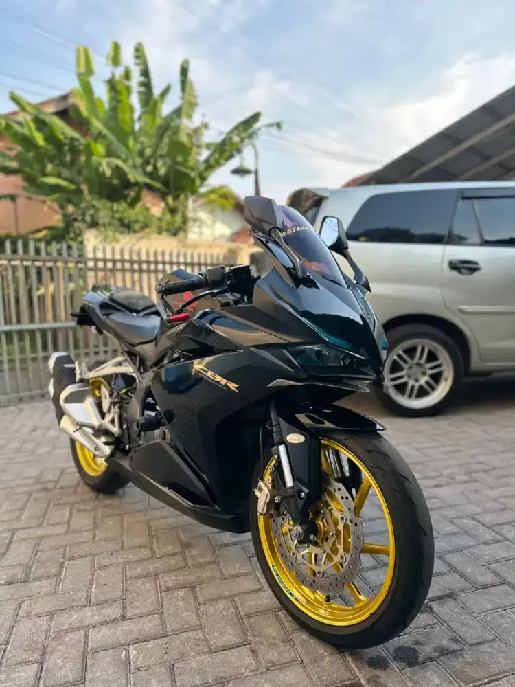 jual CBR ss kumplit
