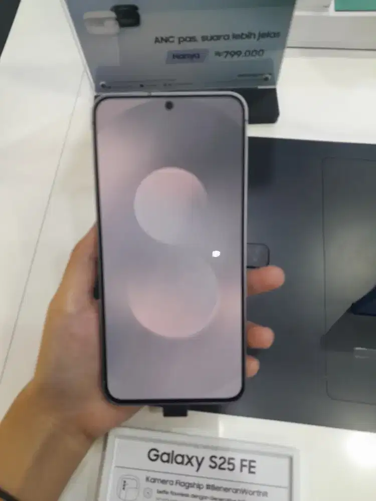 Handphone Samsung S25 FE