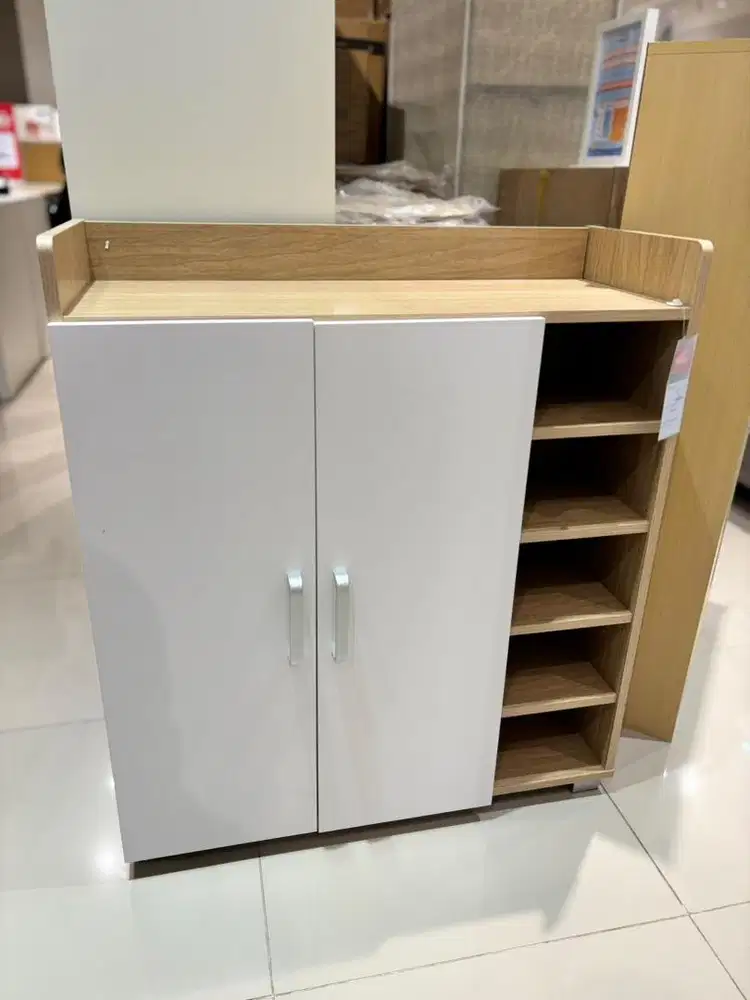 RAK KABINET SERBAGUNA AESTHETIC