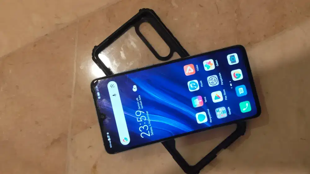 Huawei p30 ram 8/128 minus retak 3 helai dan ujung kanan