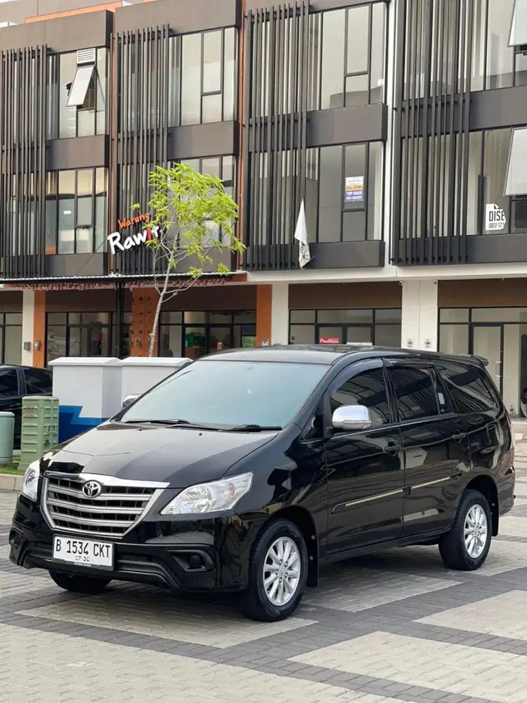 INNOVA E MANUAL 2015 HITAM KM 110rb TANGAN PERTAMA SIAP PAKAI RAWATAN