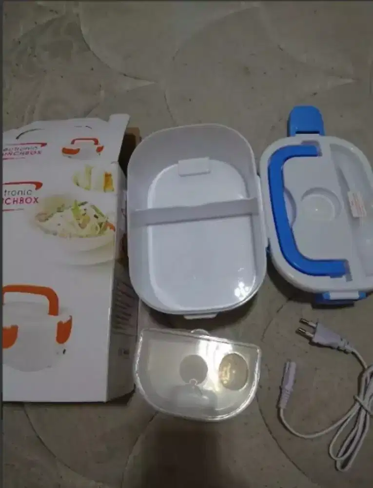 Kotak makan penghangat elektrik