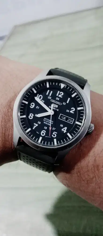 Seiko 5 Automatic