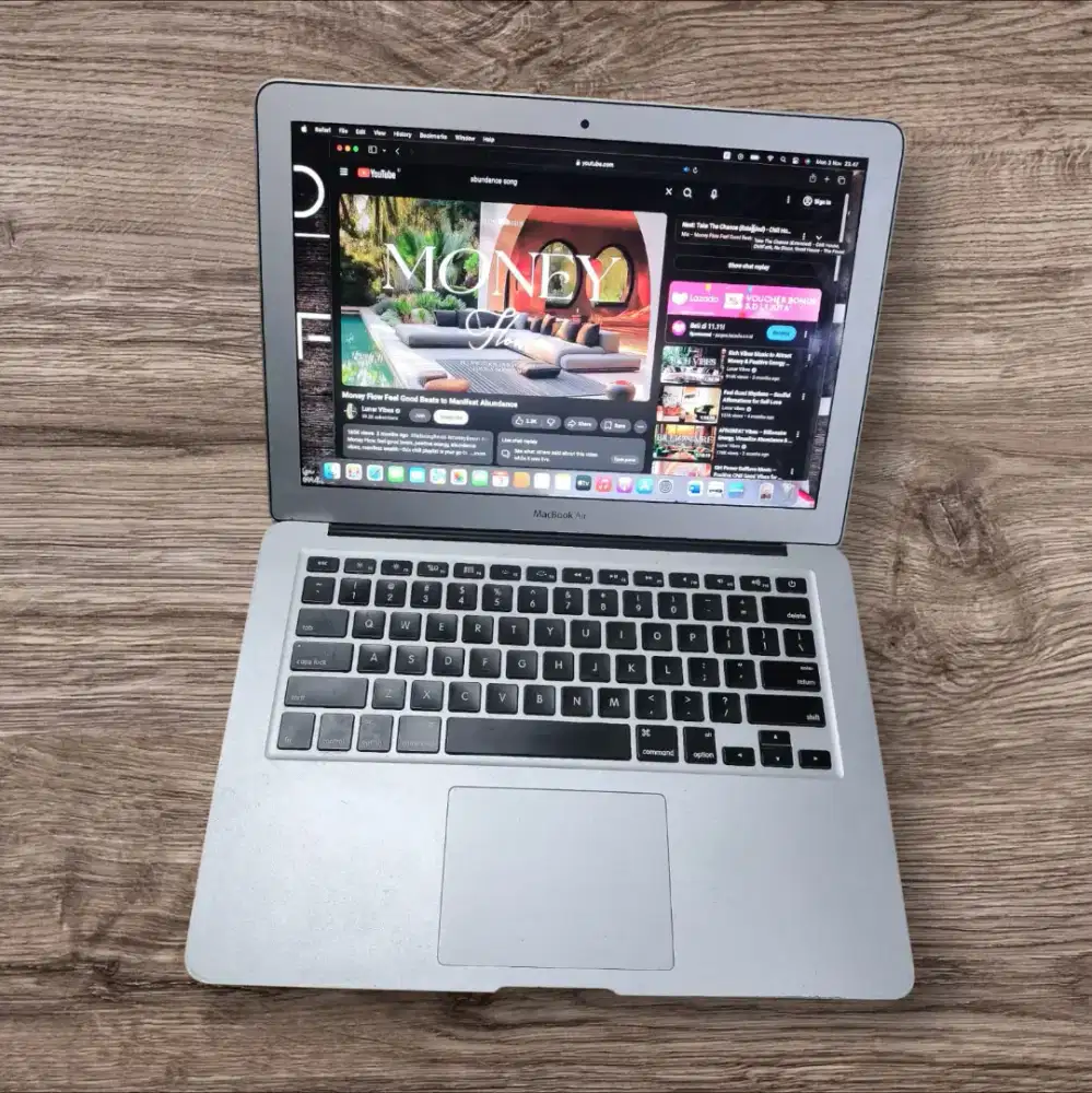 MACBOOK AIR A1466 EMC2925 Designed California Special Edition