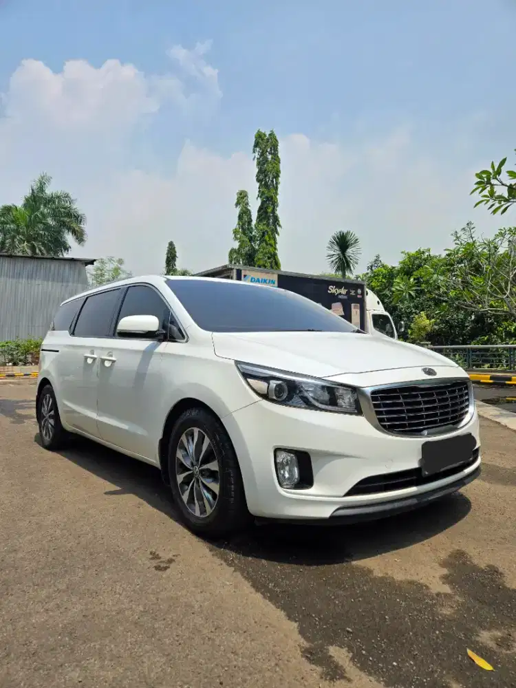 Kia Grand Sedona 2017 AT Tgn1 Tanpa Dp !