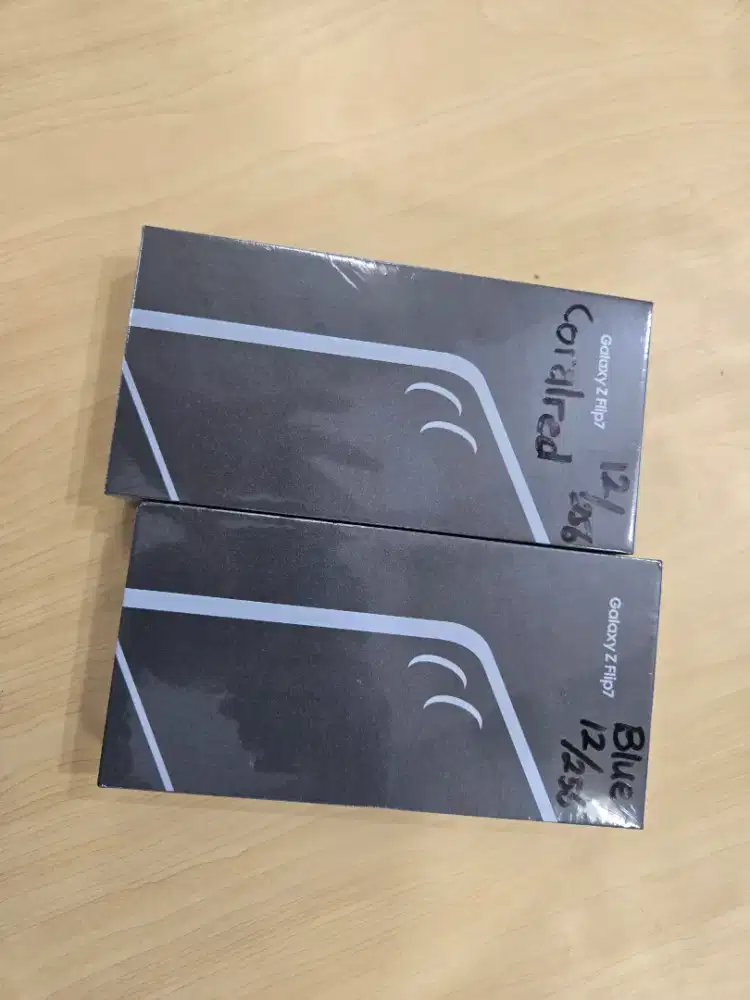 Samsung Z Flip 7 Baru 256 GB