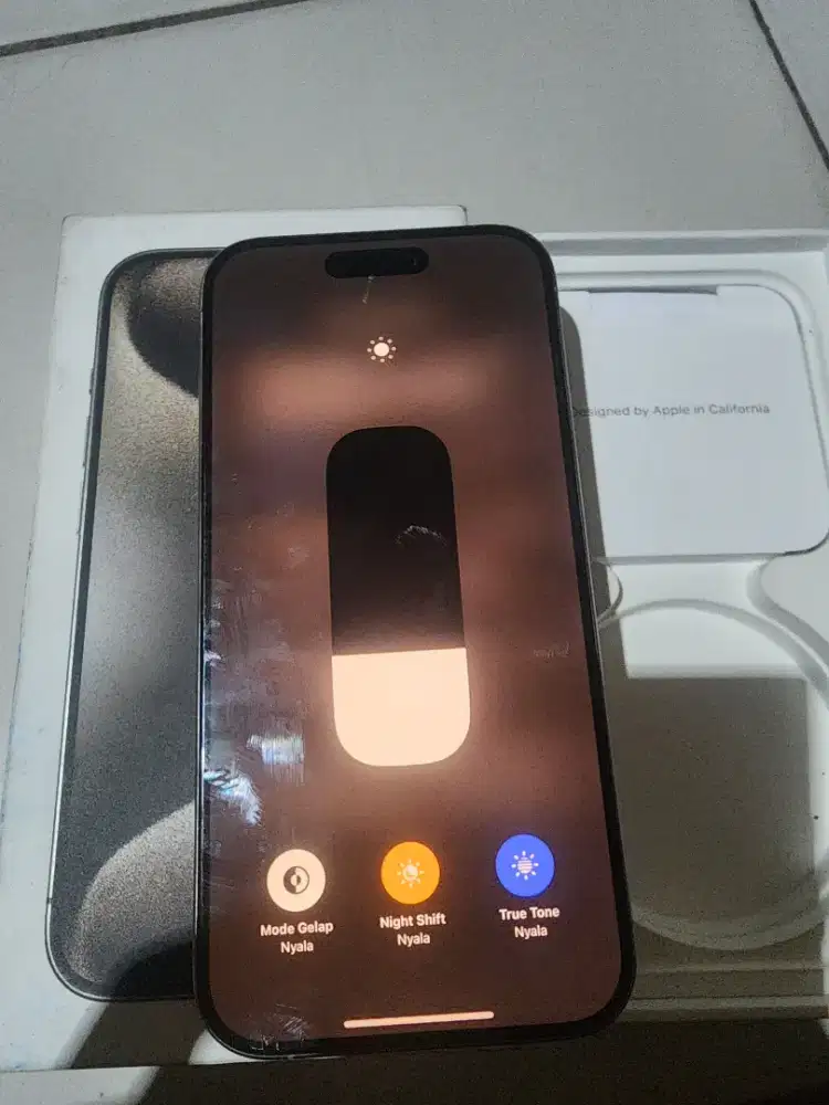 Iphone 15pro 128gb ex ibox warna natural titanium