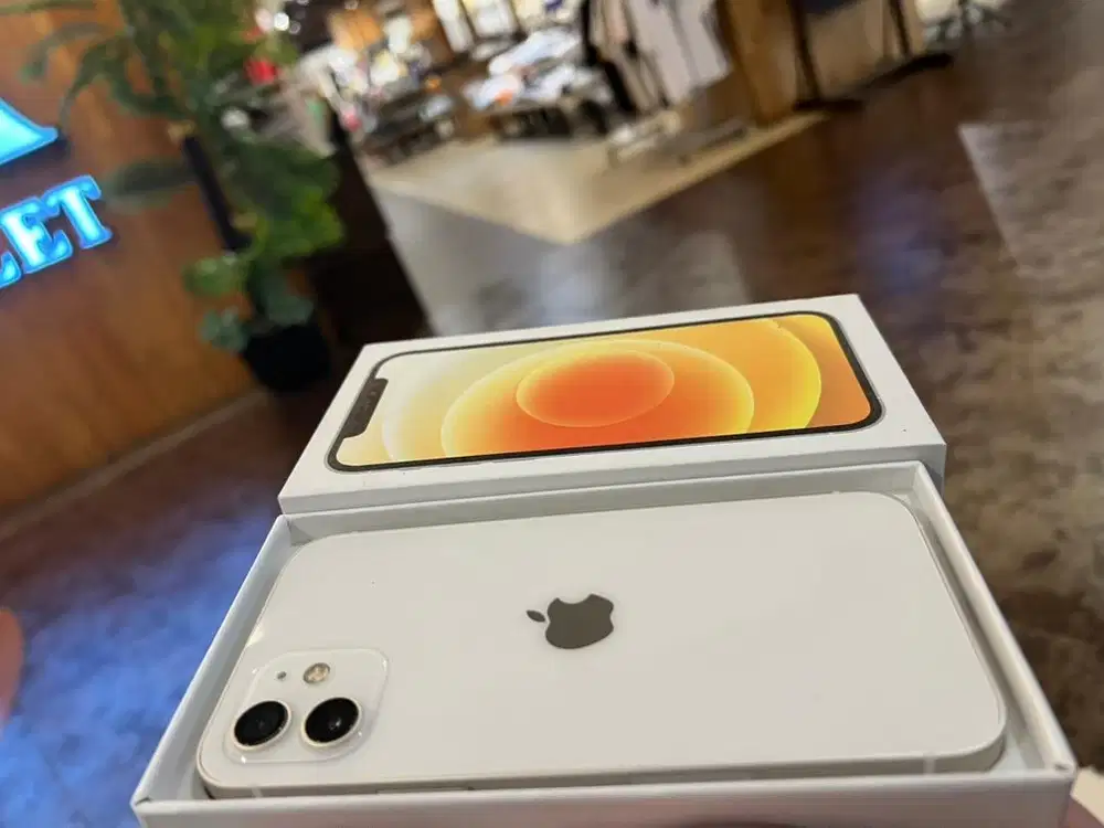 iphone 12 128gb yang pasti baru aja