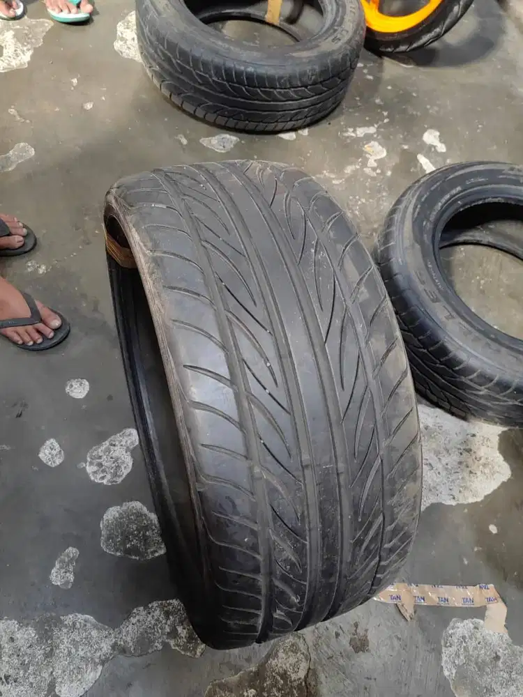 Ban Yokohama Sdrive 245/35/R20