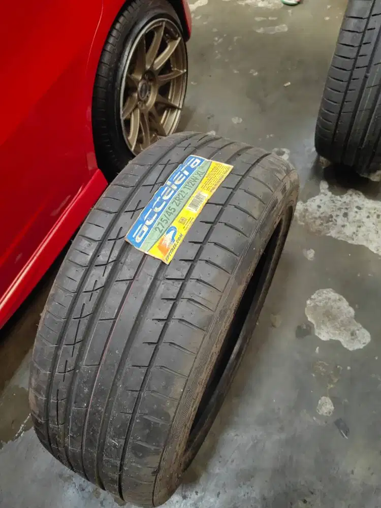 Ban Accelera IOTA 275/45/22